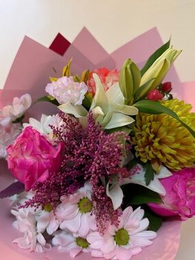 Meet your Posher, Nazokat